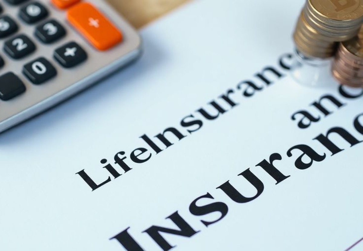 Inflation Protection in Life Insurance